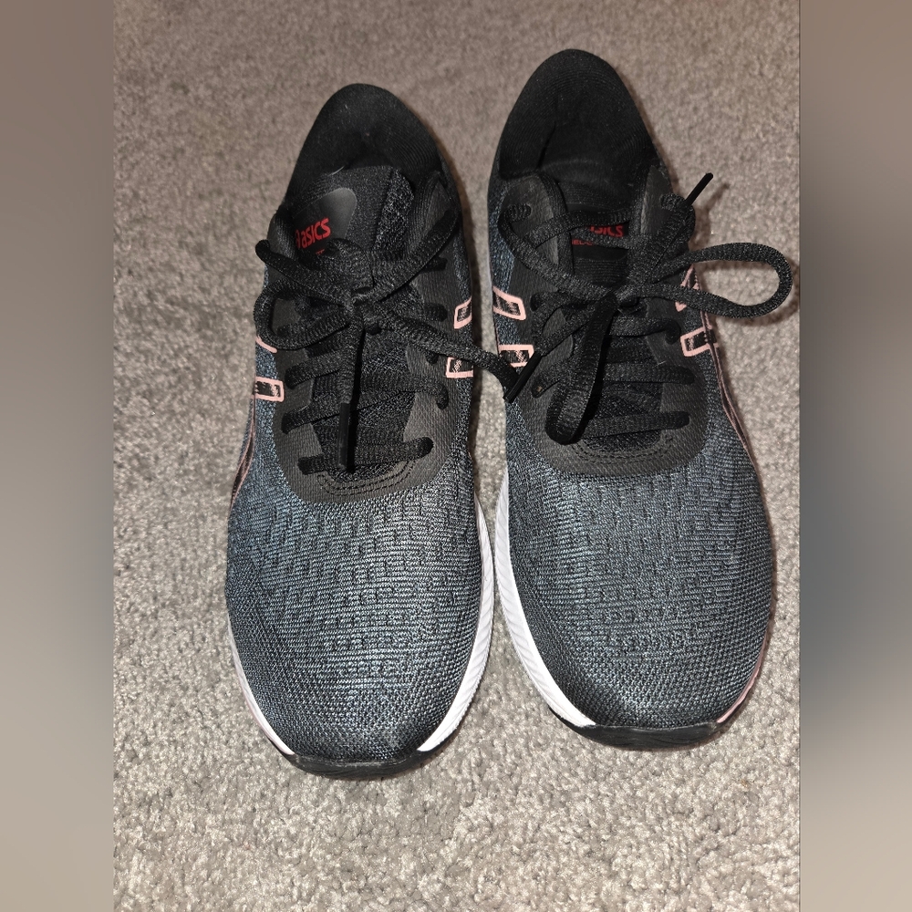 ASICS Women's Black and Pink Running Shoes - Picture 2 of 4